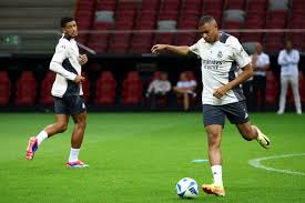 为球迷们带 为球迷们带